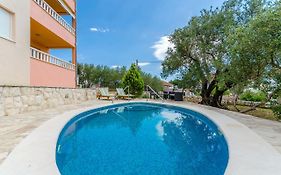 Apartments Melita